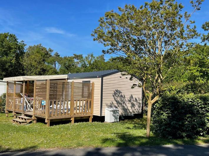 Camping pour 4 personnes, avec piscine ainsi que jardin et jacuzzi à Dolus-d'Oléron - 2