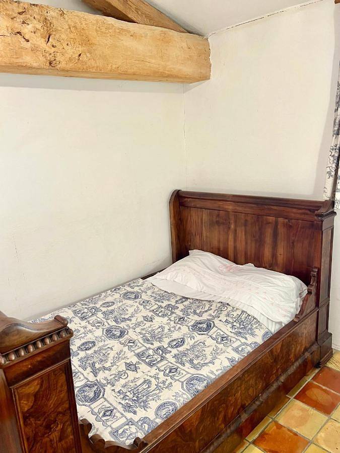 Location de vacances pour 2 personnes, avec jardin ainsi que terrasse et vue à Coutras - 3