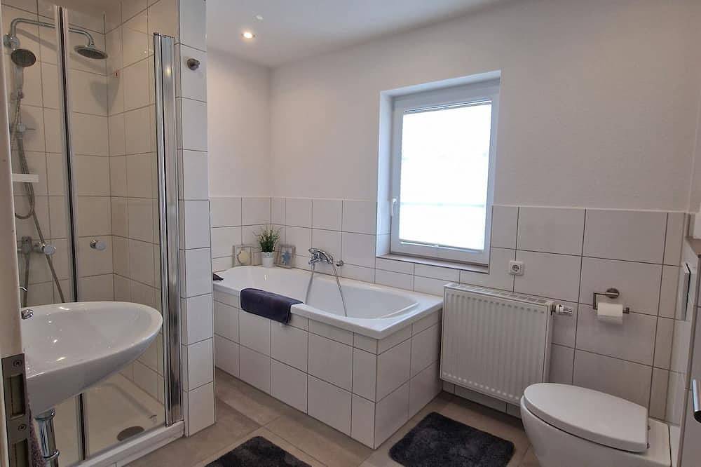 Ganze Wohnung, Große Gästewohnung mit Terrasse und Gartenhaustierfreundlich in Wienhausen, Landkreis Celle