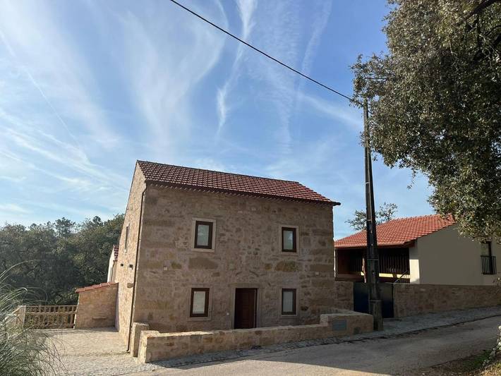 Aluguel de quarto para 2 pessoas, com Varanda e Terraço e ainda Jardim and Piscina em Ansiao
