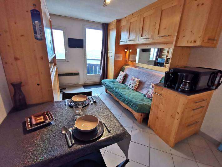 Ganzes Studio, Renoviertes Studio nahe Zentrum, tolle Aussicht, max. 4 Pers in Prapoutel, Les Adrets