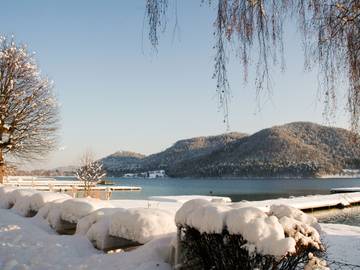 Ferienwohnung für 6 Personen, mit Ausblick und Balkon sowie Garten am Klopeiner See