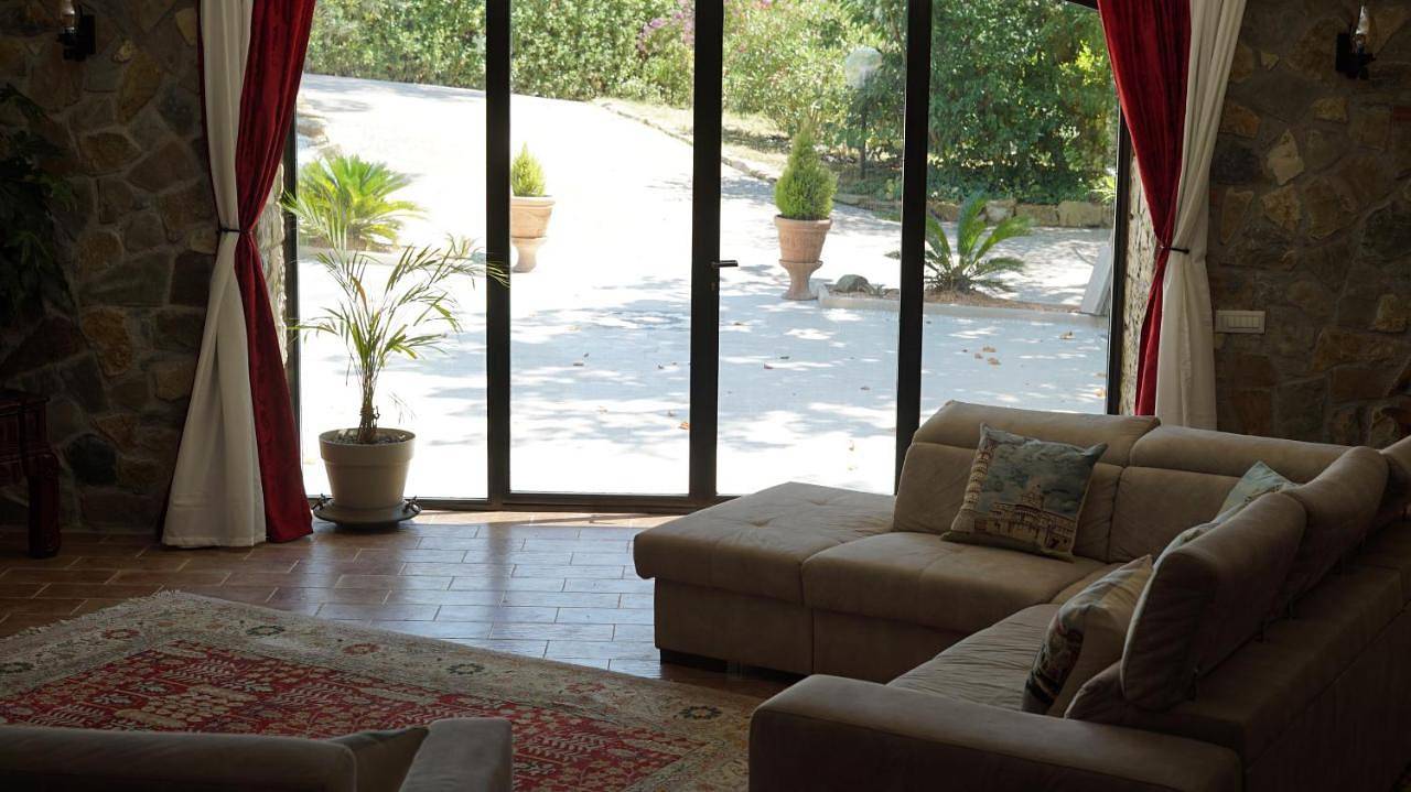 Appartamento intero, Two-Bedroom Apartment in Prato, Provincia di Prato