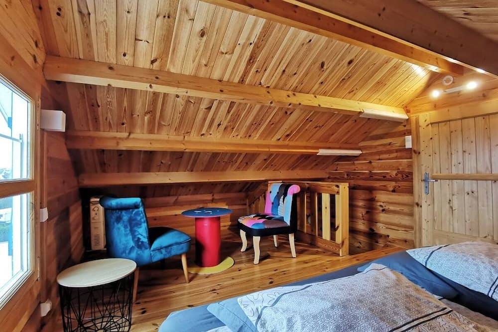 Chalet vue mer, plages et sentier Gr 34 à 150 m, jardin privé in Plouarzel, Région de Brest