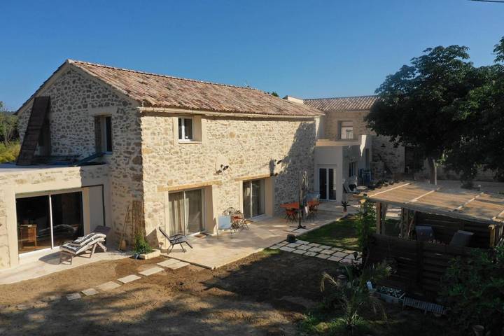 Gîte pour 3 personnes, avec bassin pour enfant et jardin ainsi que piscine et vue, animaux acceptés à Saint-Gervais - 2