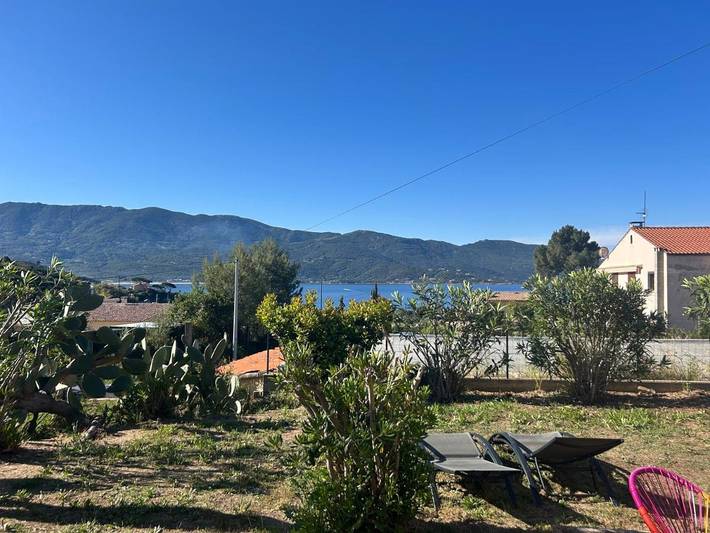 Gîte pour 4 personnes, avec vue et jardin, animaux acceptés dans Plage de Tiuccia - 3
