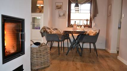 Ferienhaus für 4 Personen, mit Ausblick und Garten in Friedrichskoog