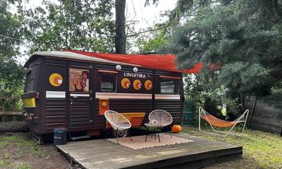 Gîte pour 2 personnes, avec jacuzzi ainsi que terrasse et piscine dans la Loire