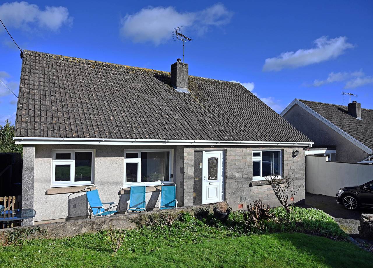 Heddfan - Near to Beach, Pet Friendly in Saundersfoot, Pembrokeshire