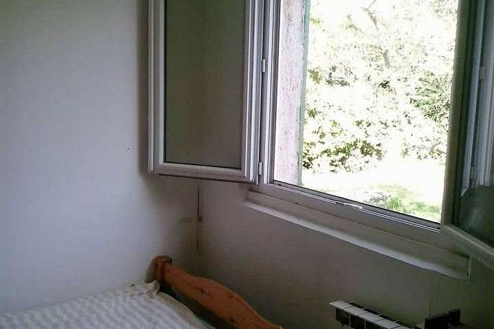 Location de vacances pour 6 personnes, avec jardin et terrasse, animaux acceptés à Bouc-Bel-Air - 4