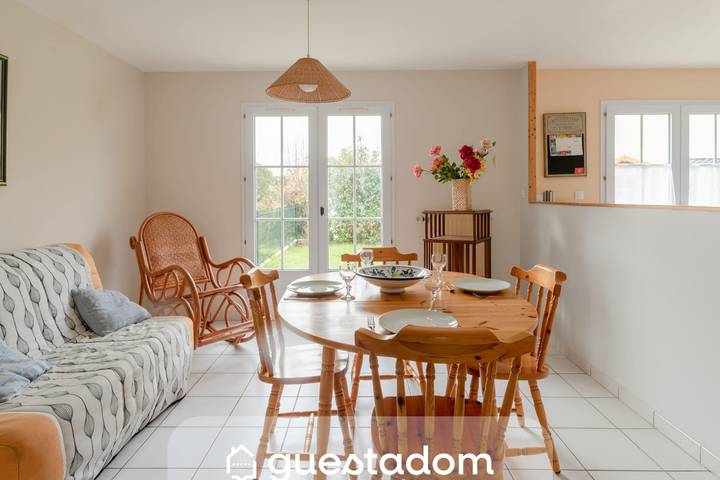 Location de vacances pour 6 personnes, avec jardin, adapté aux familles dans Golf de Pornic