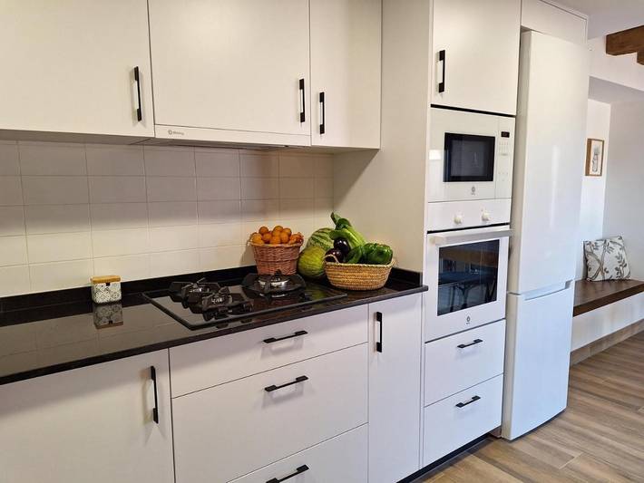 Casa rural para 4 personas, con vistas además de jardín y piscina, Se admiten mascotas en Delta del Ebro - 3