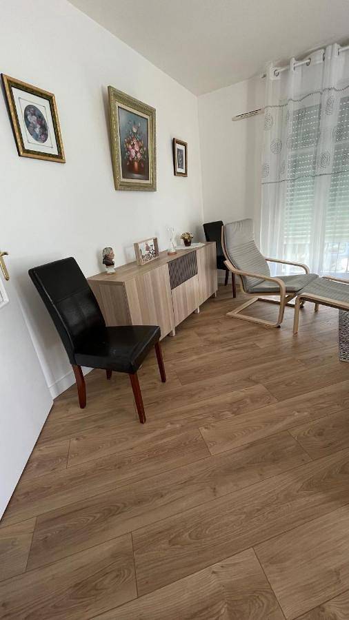 Gîte pour 4 personnes, avec balcon, animaux acceptés à Deuil-la-Barre - 2