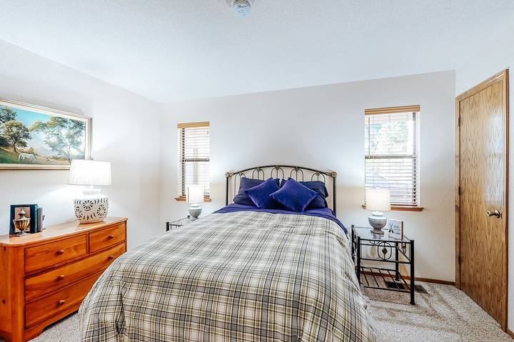 Vacation rental for 12 people, with balcony and pool in Groveland (CA)