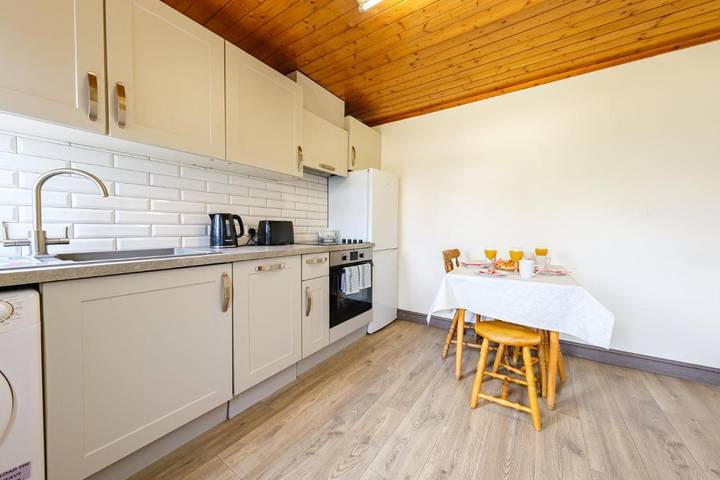 Gîte pour 3 personnes, avec jardin et vue à Trim