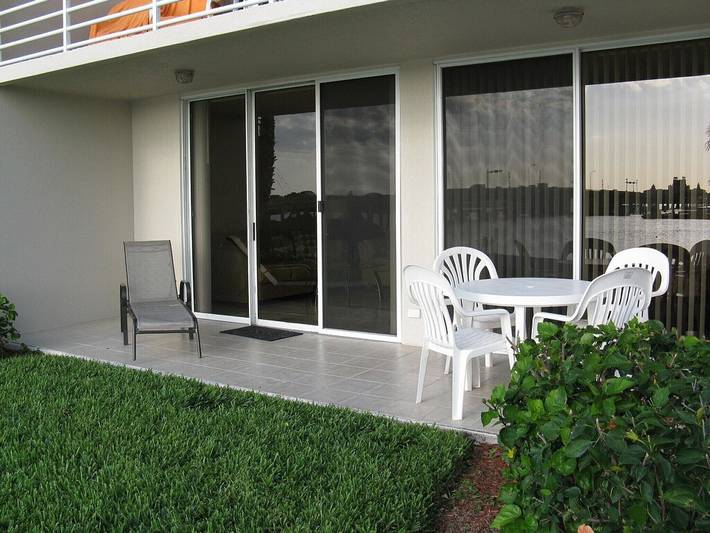 Ferienwohnung für 6 Personen, mit Whirlpool und Pool sowie Terrasse in St. Petersburg (Florida)