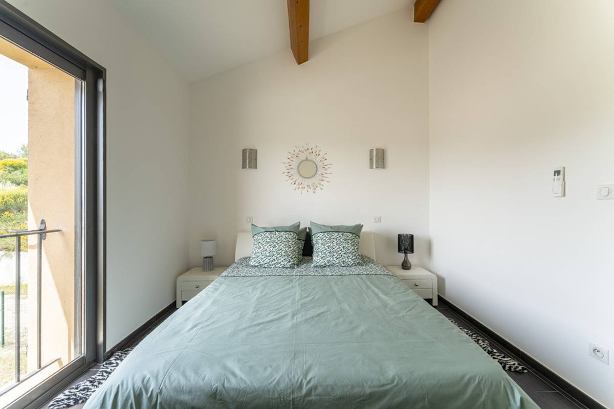 Casa de huéspedes 'Chambre De La Reine' con vistas a la montaña, Wi-Fi y aire acondicionado in Crillon-le-Brave, Parque natural regional del Mont Ventoux