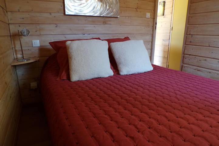 Gîte pour 2 personnes, avec piscine et jacuzzi dans Montlegun - 2