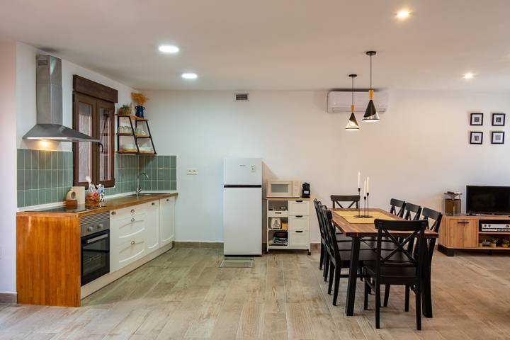 La Carbonera – Casa Rural 8 Personas, Ciudad Real, Terraza Privada y Ac in Alaejos, Provincia de Valladolid