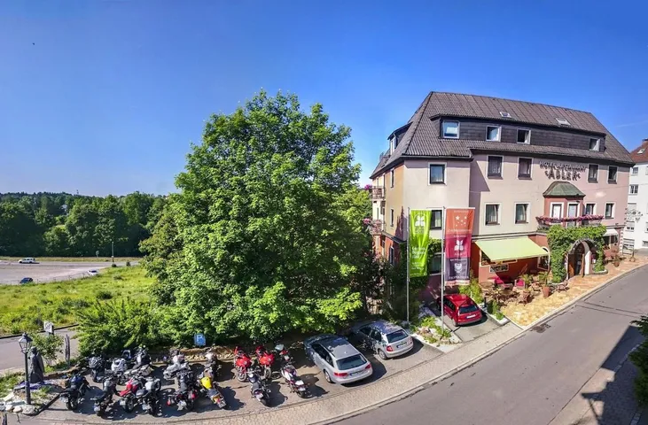 Hotel für 2 Personen, mit Garten - 1