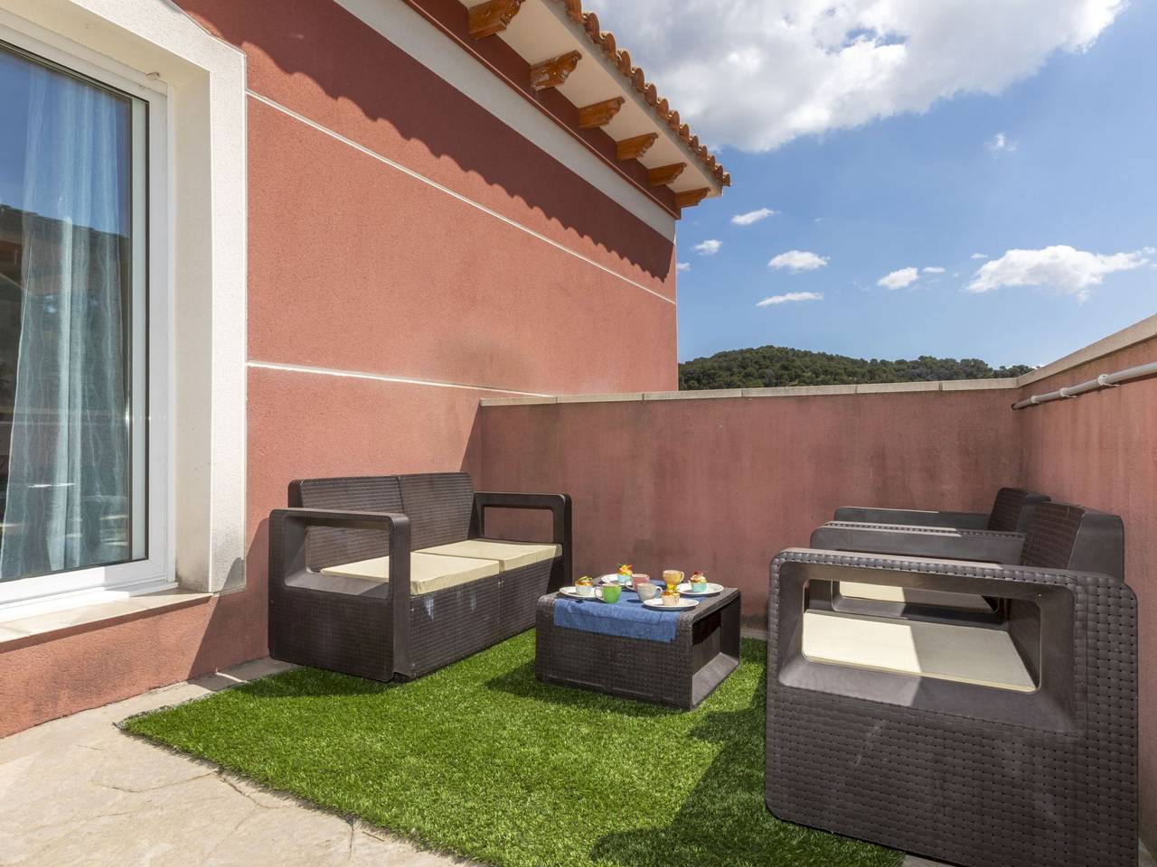 Villa Rosales in Alt Penedès, Penedes DO