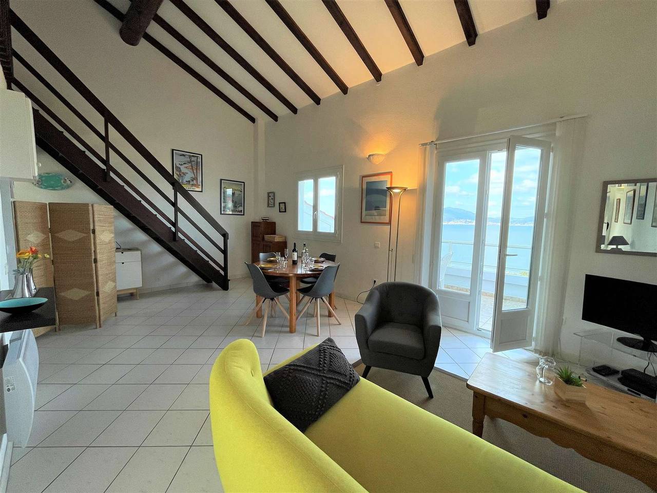 Ganze Wohnung, 3-Zimmer-Wohnung mit Terrasse und Meerblick, 500m vom Strand in Pietrosella, Ajaccio und Umgebung