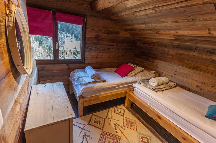 Chaleureux  chalet  situé dans les Aravis 10personnes ,Sauna in Saint-Jean-de-Sixt, Région d'Annecy