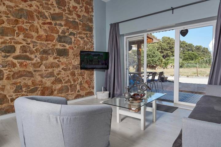 Casa rural para 5 personas, con jardín y vistas además de piscina y piscina para niños en Cascaes - 2