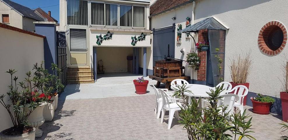 Location de vacances pour 6 personnes, avec jardin et vue, animaux acceptés dans Reuil - 4