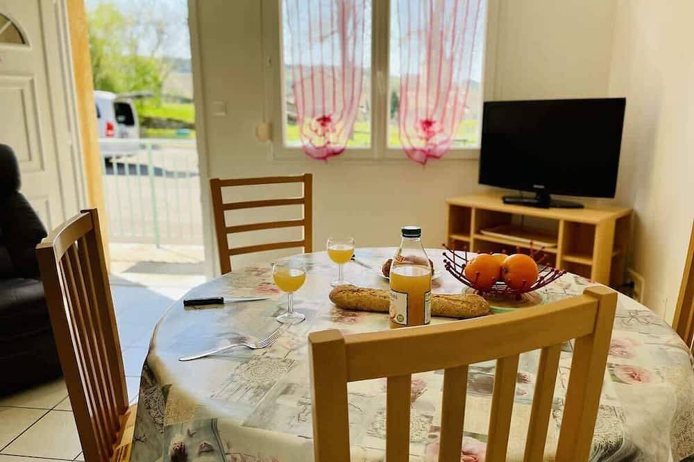 Entire apartment, Athos in La Vôge-les-Bains, Épinal region
