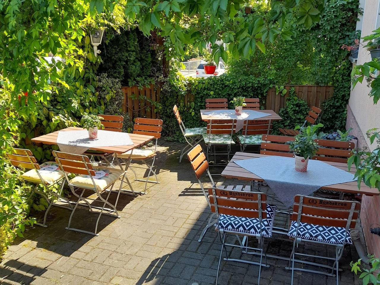 Ganze Ferienwohnung, Landeskrone Apartments - Ferienwohnung Willy in Görlitz, Oberlausitz-Niederschlesien