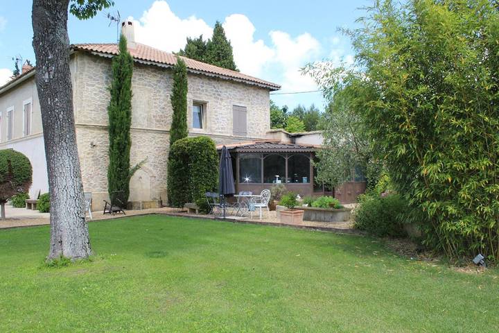 Chambre d’hôte pour 2 personnes, avec jardin et piscine dans les Bouches-du-Rhône - 2