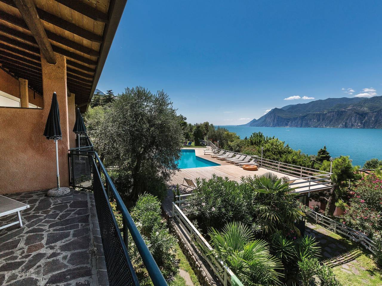 Apartamento entero, Studio mit Seeblick, Bbq und Gemeinschaftspool in Malcesine, Montañas Garda