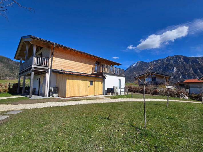 Chalet für 6 Personen, mit Balkon und Pool sowie Sauna, mit Haustier in Inzell - 4