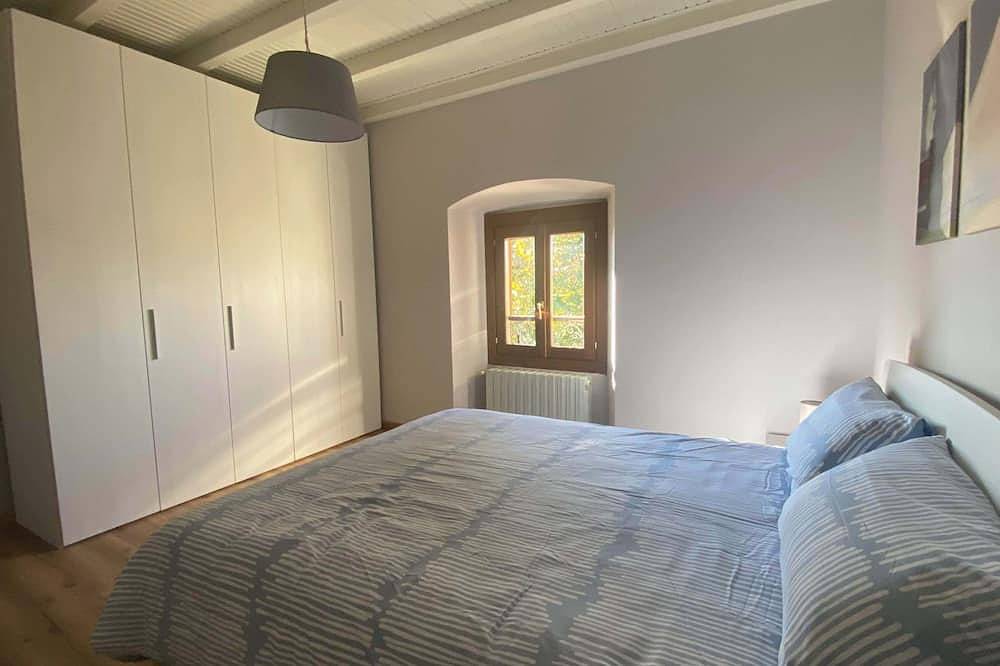 Entire apartment, Comfy apartment for short holidays or work stays in Piadena, Cremona Province