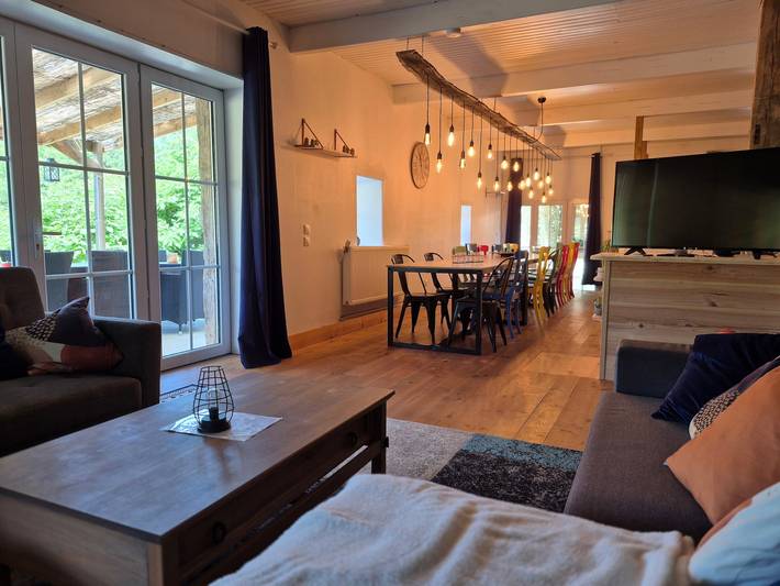 Casa rural '"Le Rêve Champêtre"' con piscina privada, terraza privada y wifi in Anthé, Quercy