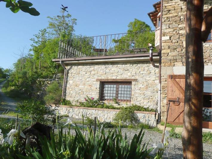 Location de vacances pour 4 personnes, avec jardin et vue à Ponzone - 3