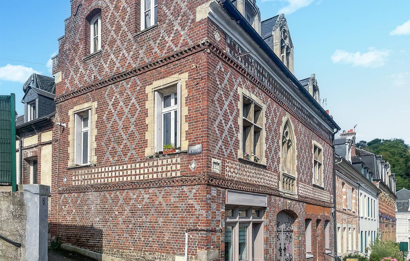 Appartement confortable avec vue sur la rivière, WiFi et parking in Arques-la-Bataille, Région de Dieppe