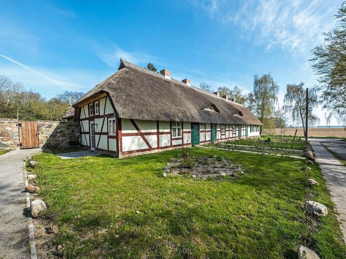 Ferienhaus für 6 Personen, mit Terrasse und Garten in Lassan - 2