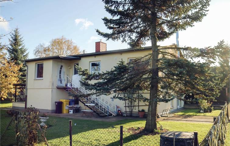 Ferienwohnung für 3 Personen, mit Terrasse und Garten in Alt Bukow - 2