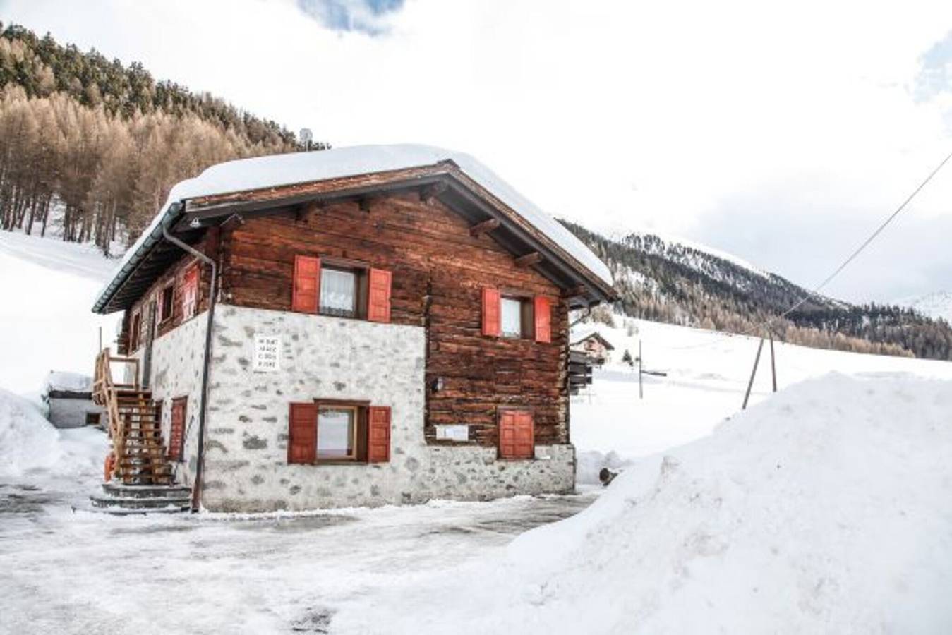 Appartement entier, Appartement de vacances "Pizalegn Bait da Rez" avec jardin et Wi-Fi in Livigno, Valtellina