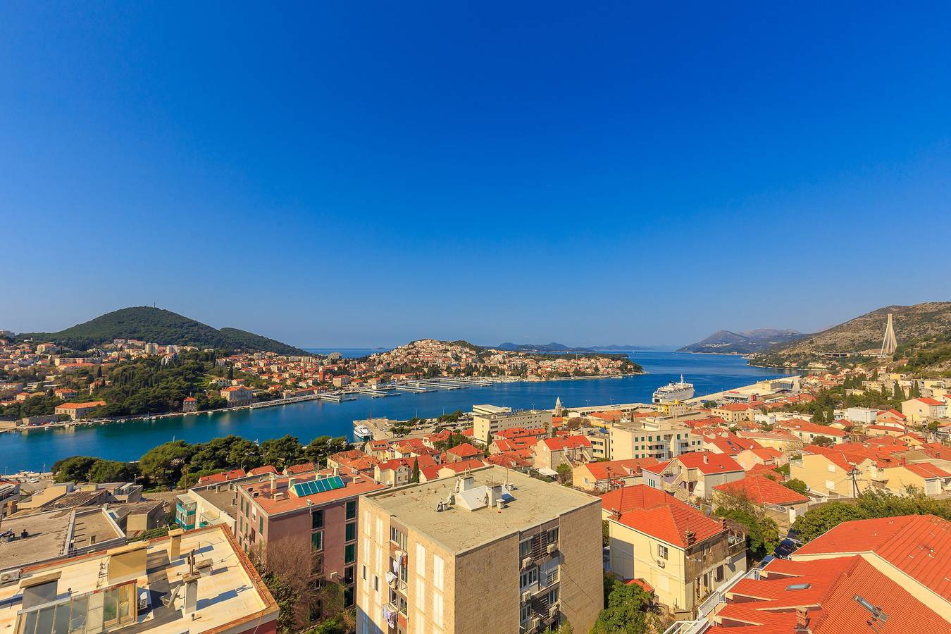Appartamento intero, Skyscraper Apartment- Free parking included in Dubrovnik, Grad Dubrovnik