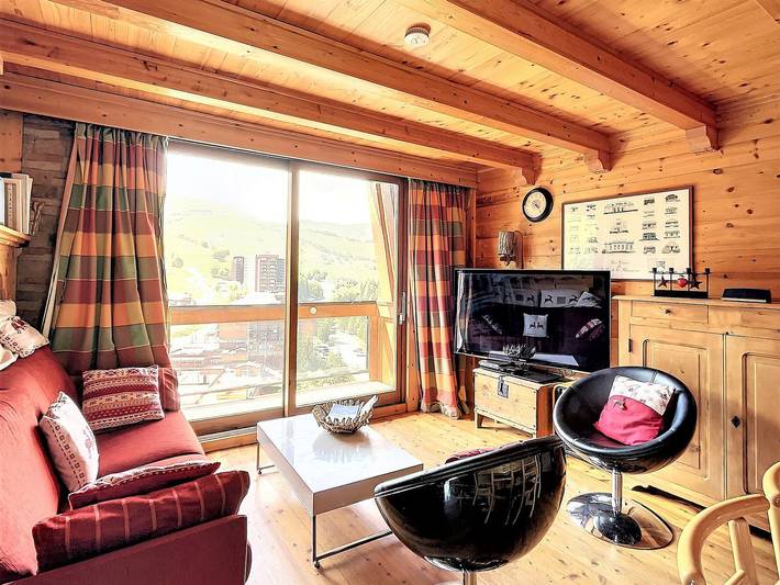 Apartamento entero, Apartamento de 3 habitaciones a pie de pista con WIFI gratis in Le Corbier, Villarembert
