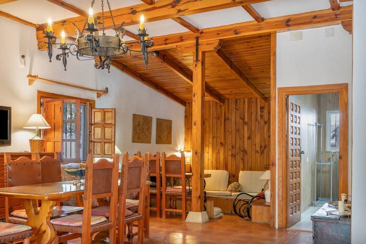 Villa Rural & Spa Lola del Río con vistas a la montaña, Wi-Fi y aire acondicionado in El Tranco, Hornos 