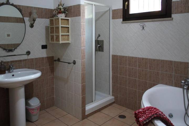 Location de vacances pour 3 personnes, avec jardin ainsi que vue et balcon à Sora - 3