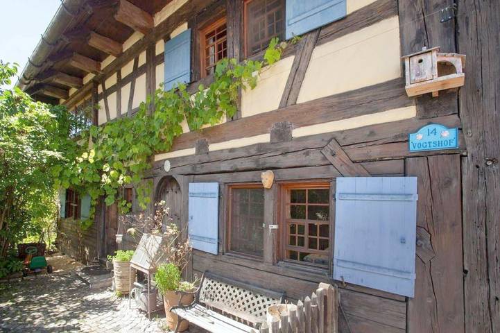 Ferienhaus für 14 Personen, mit Balkon/Terrasse und Terrasse sowie Garten in Rottweil