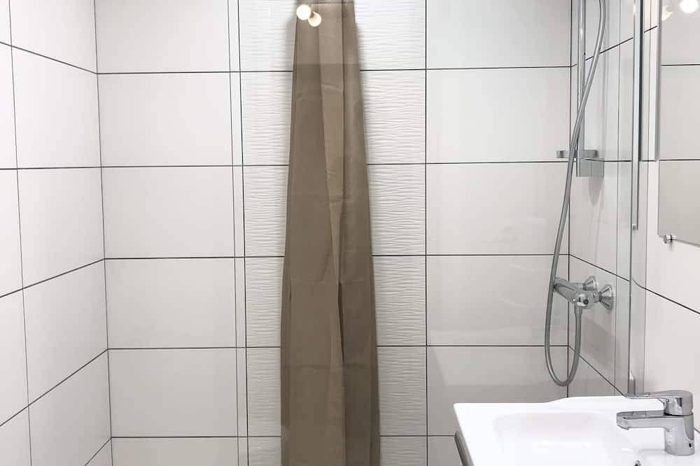 Entire apartment, Cosy Furnished 3★ Colmar - 250 m from center, Route des Vins & secure bike room🚲 in Colmar, Colmar region