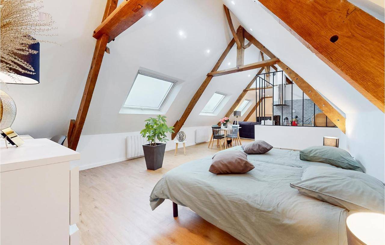 Appartement entier, Apartment in Hudimesnil, Région de Coutances
