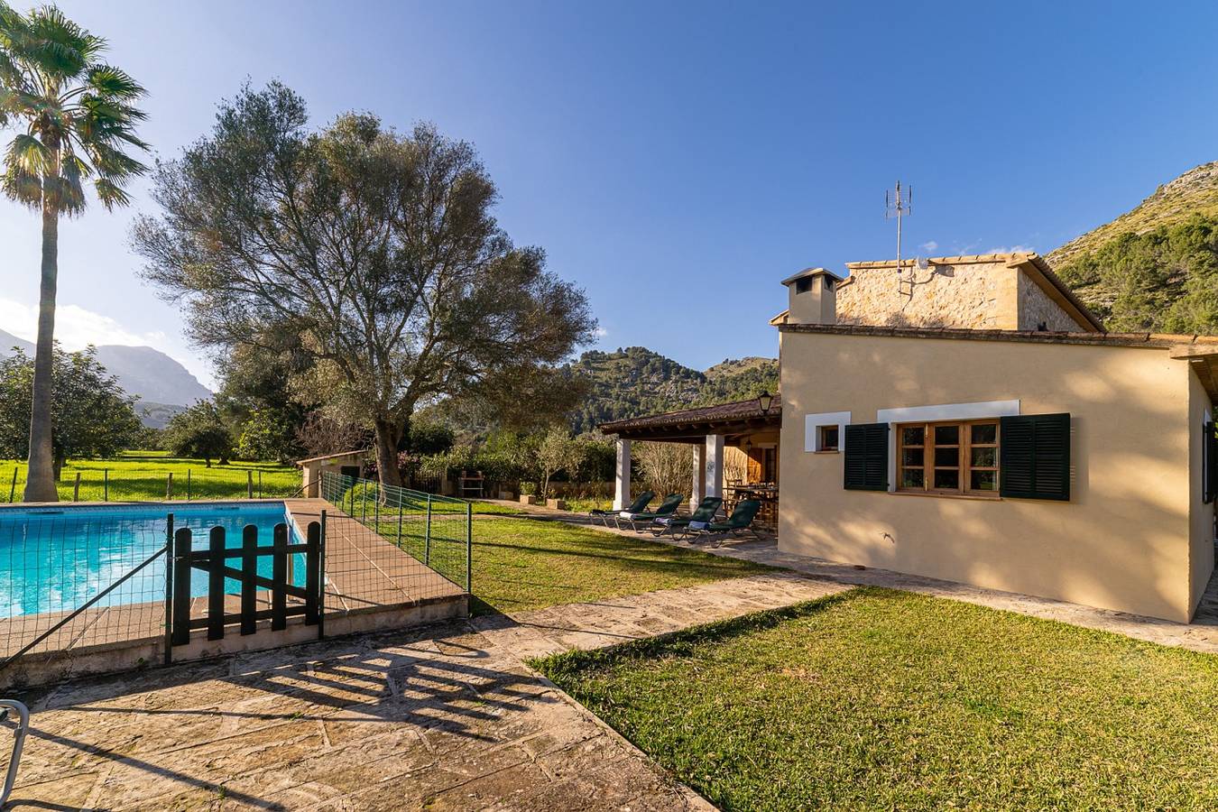 Villa Can Pontico la Vall By Sunvillas Mallorca in Torrent de la Vall d'en Marc, Pollença