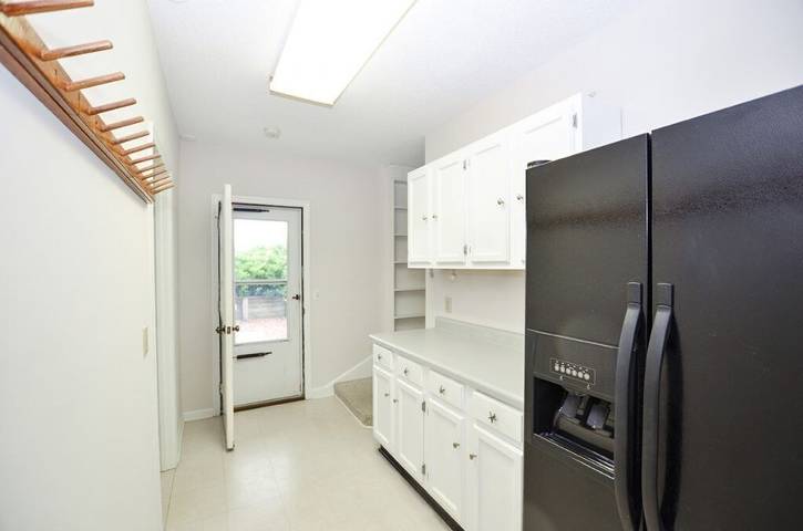 Vacation rental for 12 people, with balcony and yard in Kure Beach